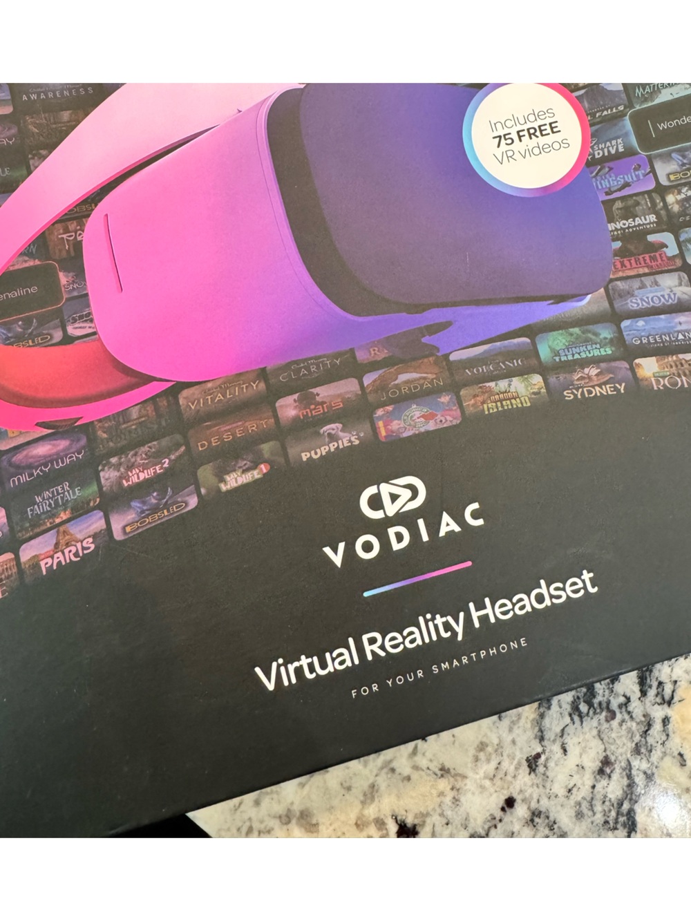 VODIAC Virtual Reality Headset for Smartphone. ~